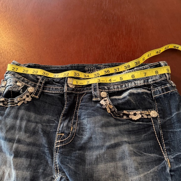 Miss Me 29 Capri's #M3123P Embroidered Embellished Metallic Angel Wing Pockets - Picture 14 of 15